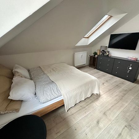 Number 5 Vlevo Dole Apartment Рокитнице над Ийзероу Екстериор снимка
