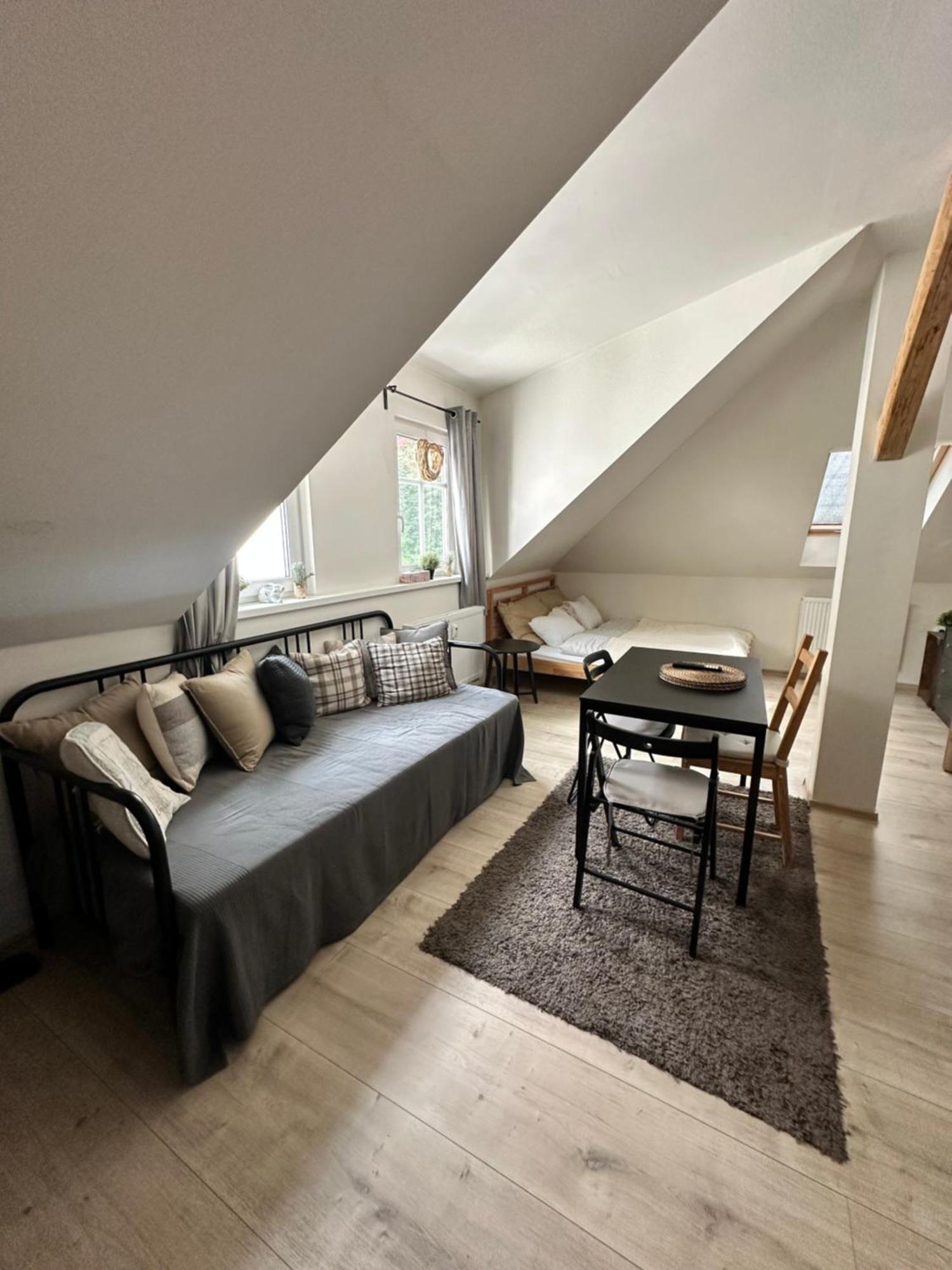 Number 5 Vlevo Dole Apartment Рокитнице над Ийзероу Екстериор снимка